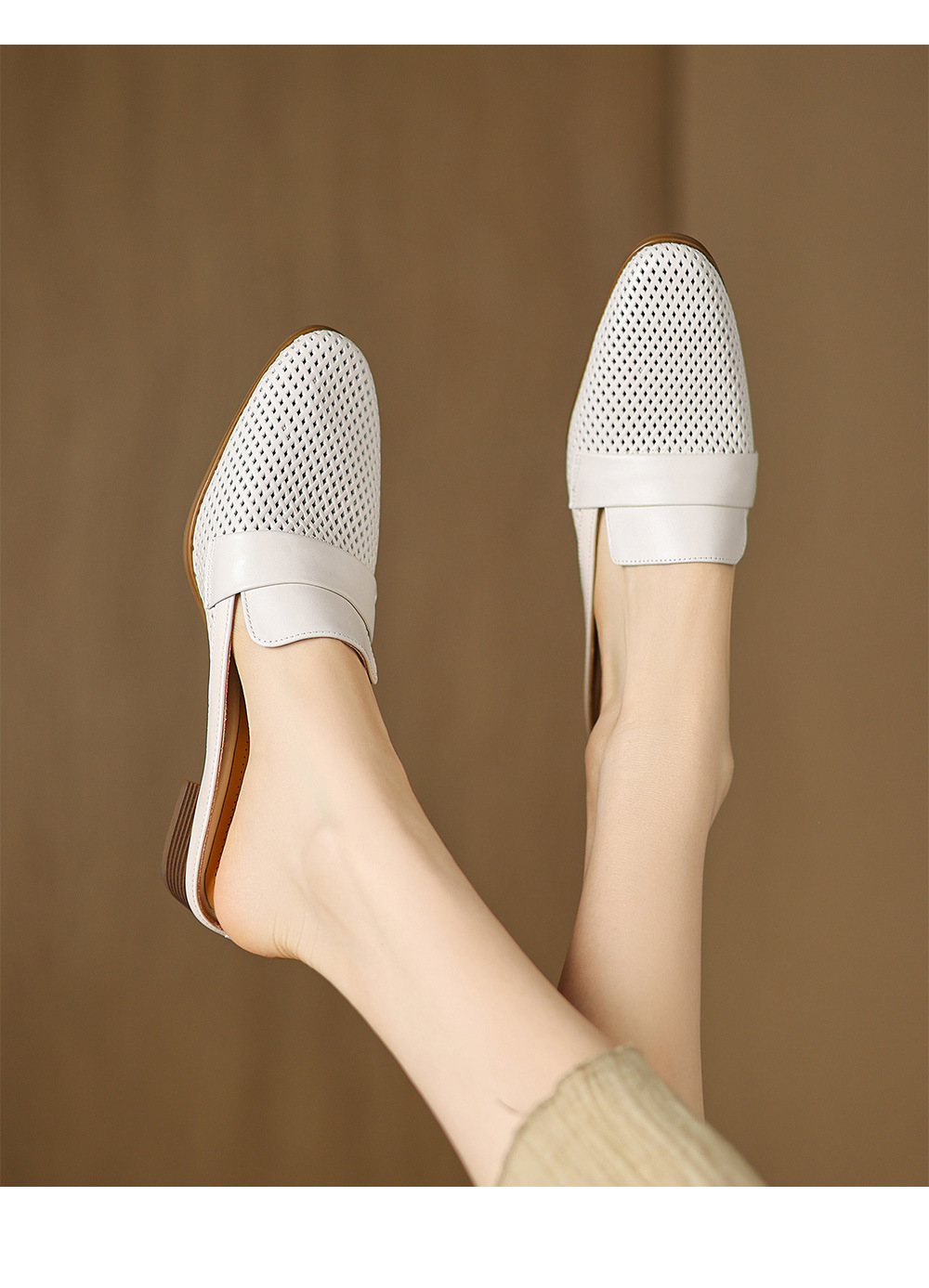 Sandal nữ quai ngang mũi kín gót thấp đế xốp nhẹ mùa xuân hè — đen chi tiết 7