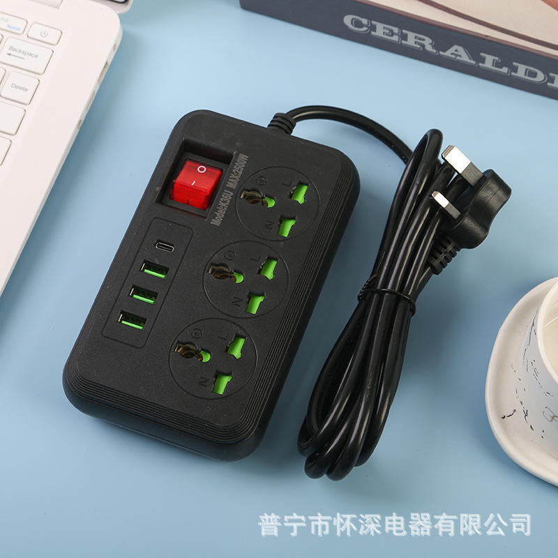 Interfaz 3USB + 1Type-C interruptor de cabezal con puerta de seguridad infantil tres orificios nueve jack estándar británico estándar europeo estándar americano