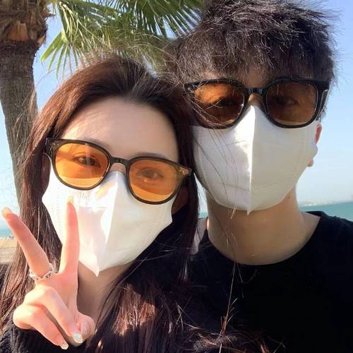 Couple sunglasses  new trendy female sense ins anti-UV slimming brown sunglasses for men driving