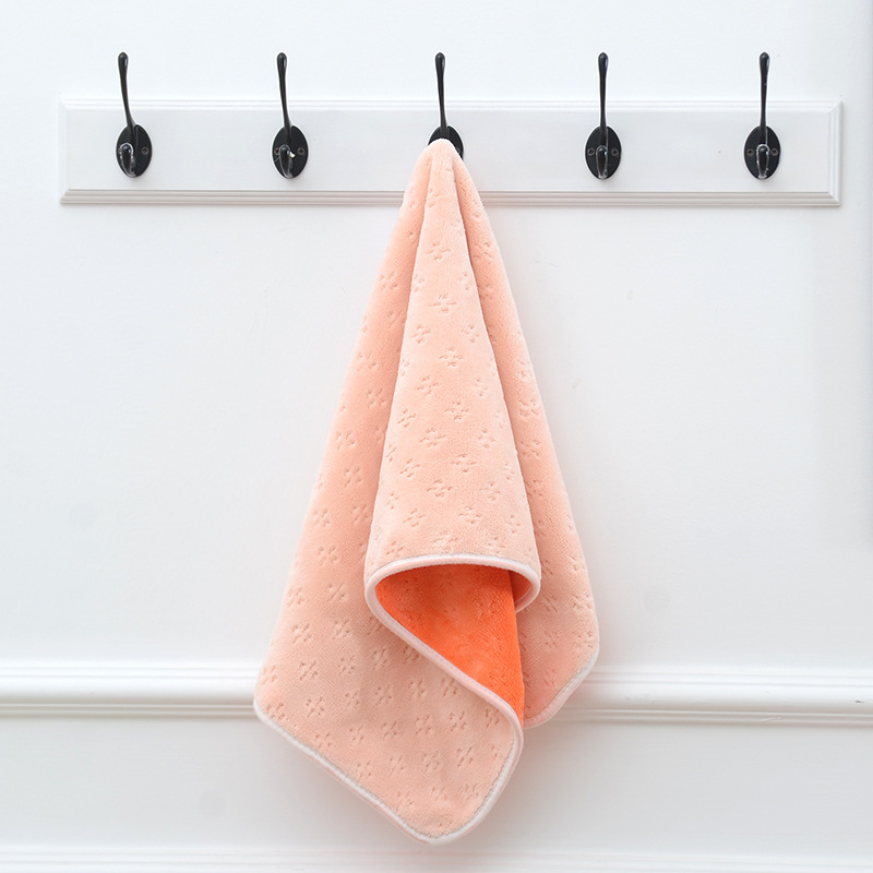 Soft Coral Fleece Face Towel Two-tone Four-leaf Clover Pattern_voghion.com