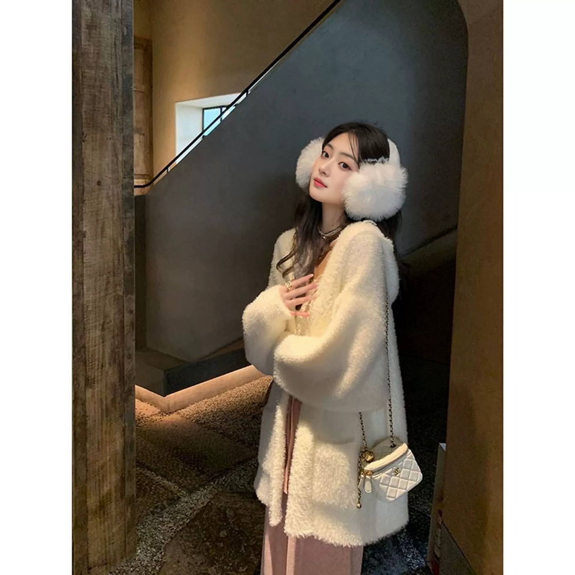 KANING вязаный кардиган с капюшоном из искусственного норкового бархата, осенний новый женский свитер средней длины, куртка 2025