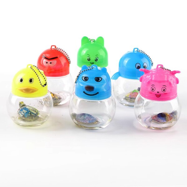 Small plastic handheld breathable aquarium