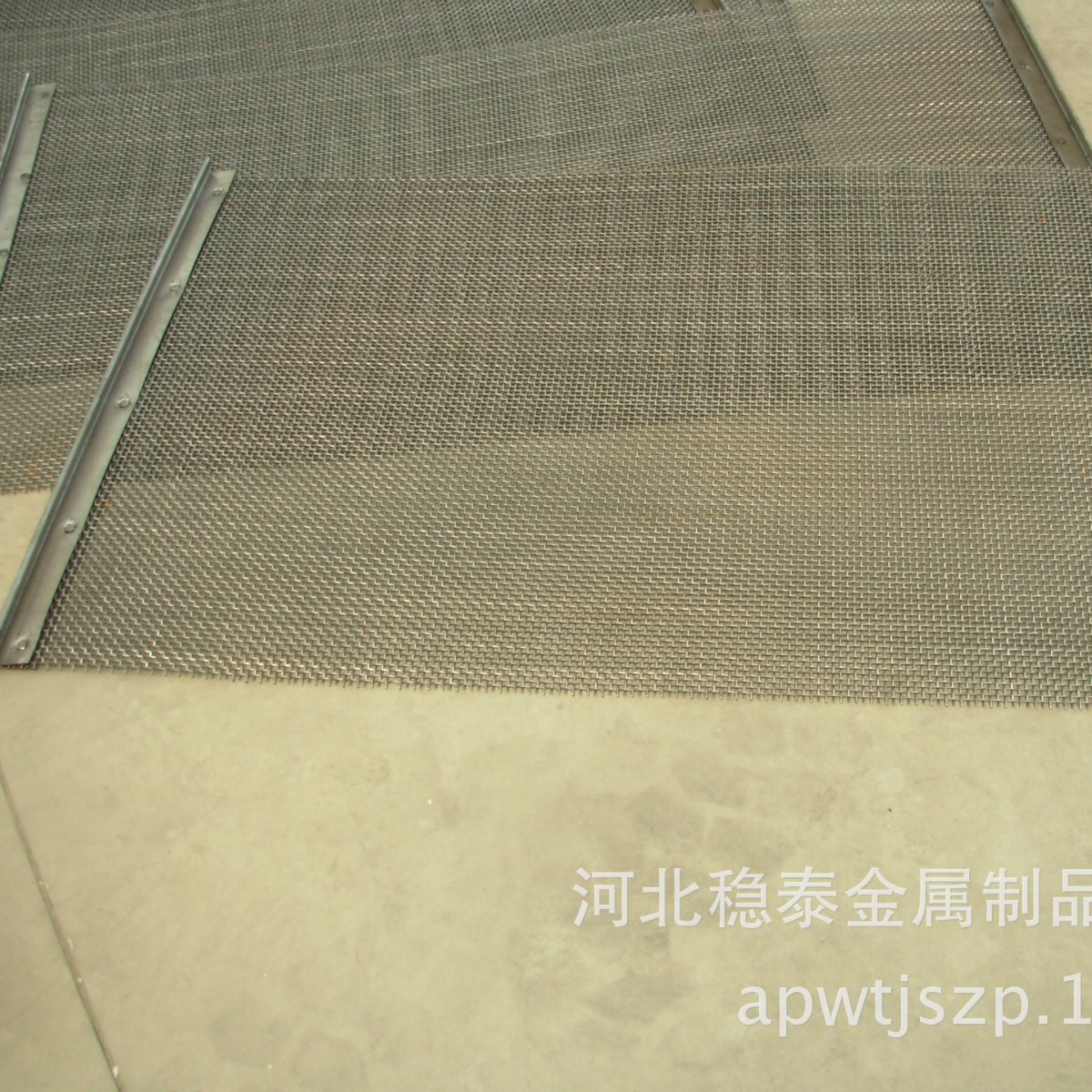 厂家直销钢丝养猪网304.316. 平顶弯曲轧花养殖钢丝网养猪用网