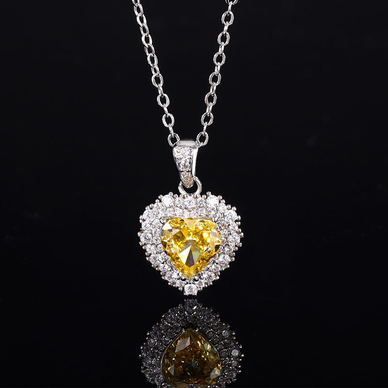 2024 nueva joyería Zhuang Shengsheng, fondo de cobre chapado en oro, diamante de alto carbono, flor de hielo, traje de temperamento cortado, piedra principal 8*8