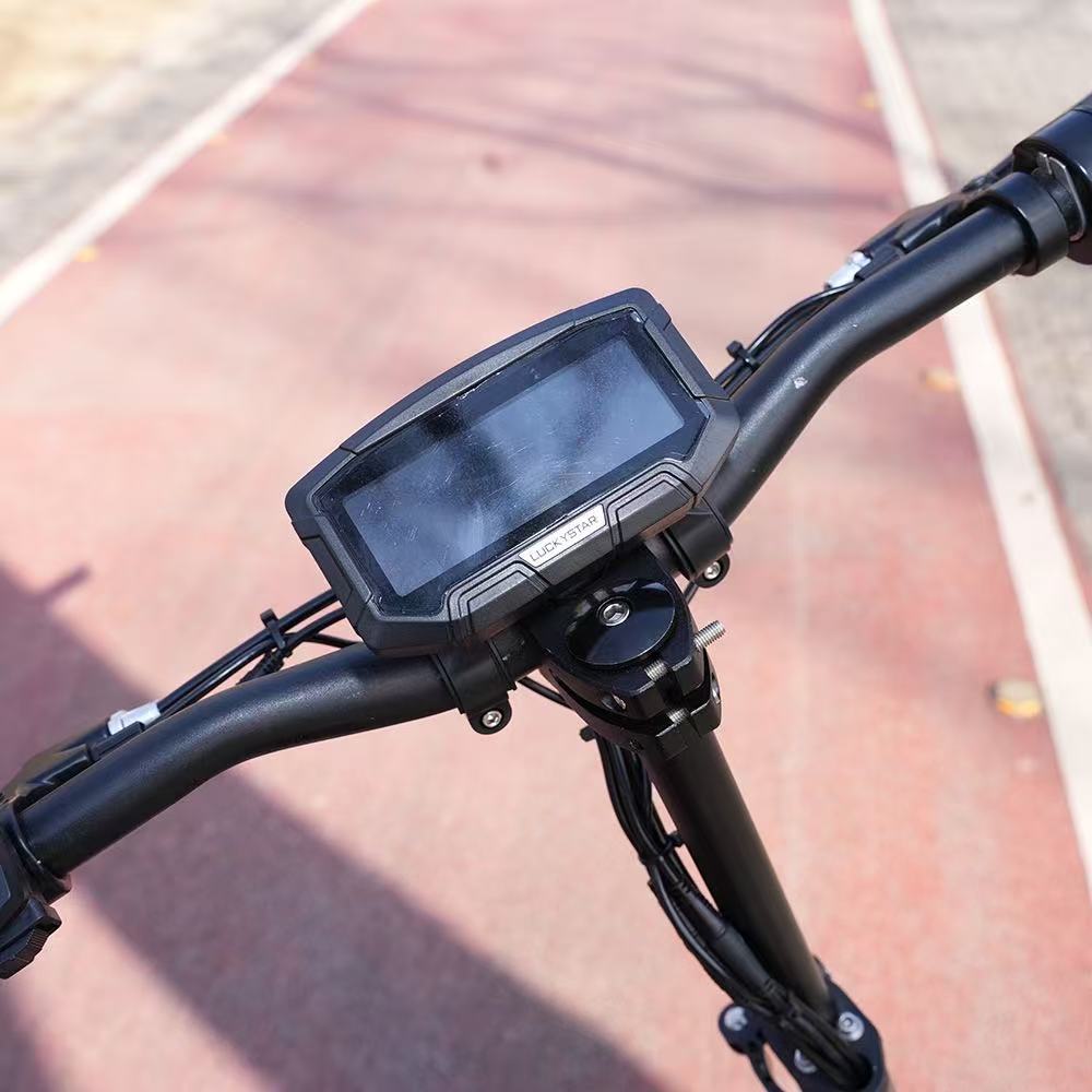 Cross-Border Adult Electric Scooter with Long Range, 11inch Off-Road High-Power Lithium Battery Foldable Electric Mobility Scooter