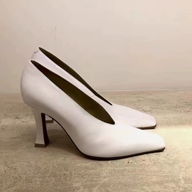 高跟凉鞋;女式皮靴;女式时装单鞋