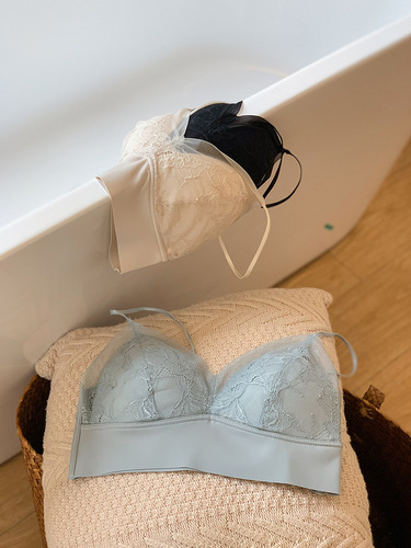 French glossy ice silk seamless u-shaped beautiful back bra for women summer ultra-thin small breasts comfortable lace girl suspender bra