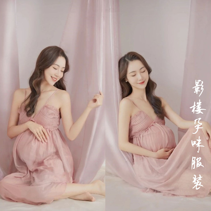 Pregnant women's photo clothing studio pregnant women's big belly photo pink suspender dress art photo shooting photo theme clothing Pregnant women's photo clothing studio pregnant women's big belly photo pink suspender dress art photo shooting photo theme clothing