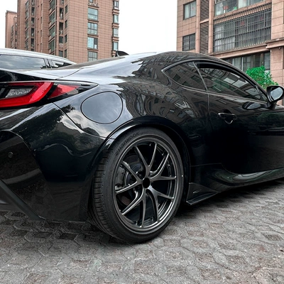 Big Surrounded – Skirts, Body Kit Modification