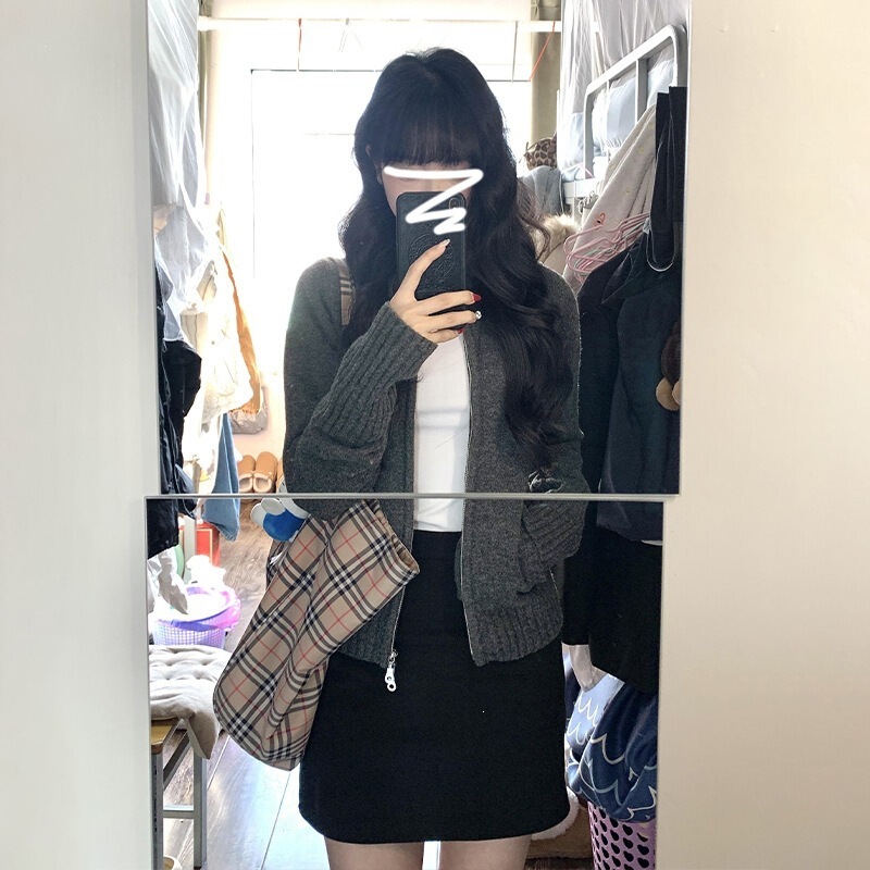 Women's short jacket with double zippers, spring/autumn 2026 early autumn new collection, knitted cardigan sweater, clearance sale Women's short jacket with double zippers, spring/autumn 2026 early autumn new collection, knitted cardigan sweater, clearance sale