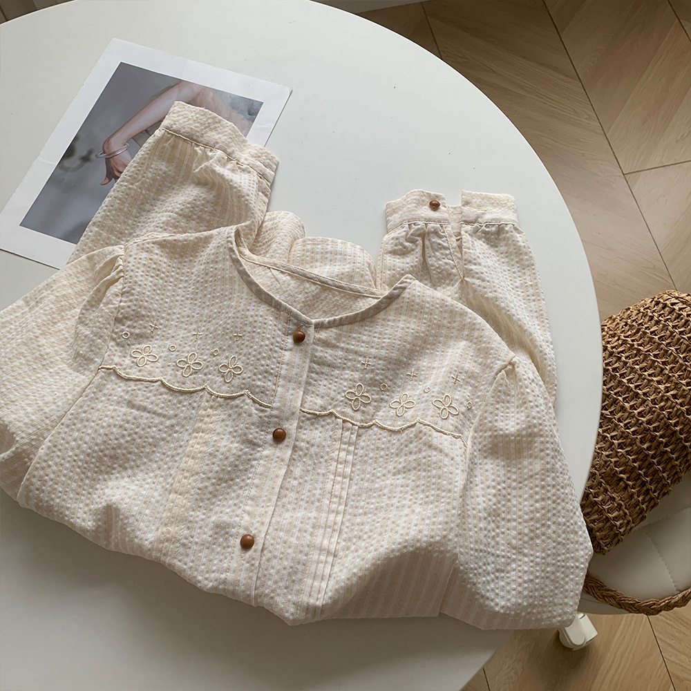 Apricot long-sleeve with a round collar