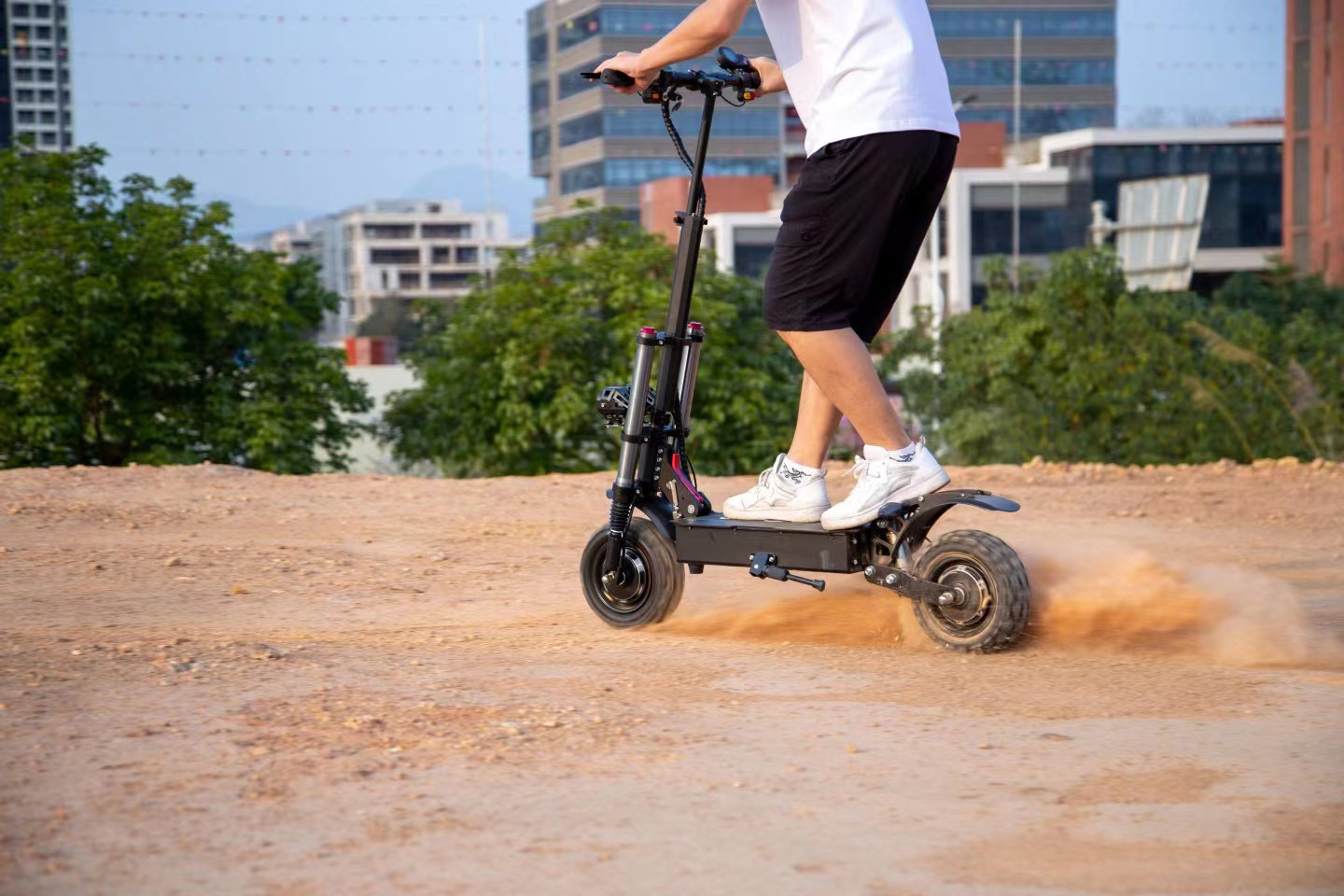 Source factory wholesale overseas warehouse in stock a generation of high-power foldable electric scooter