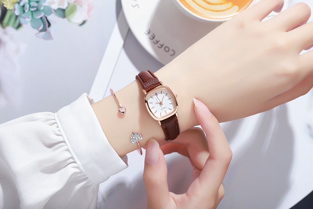 Versiune coreeană a ceasului cuarț parfumat în stil Sen, cu cadran mic, ceas personalizat pentru studenți și volum de funcționare pentru femei._voghion.com