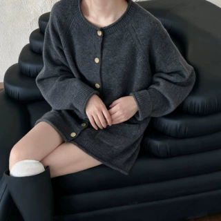 韩系简约慵懒风圆领针织开衫女秋冬宽松休闲百搭带口袋毛衣外套