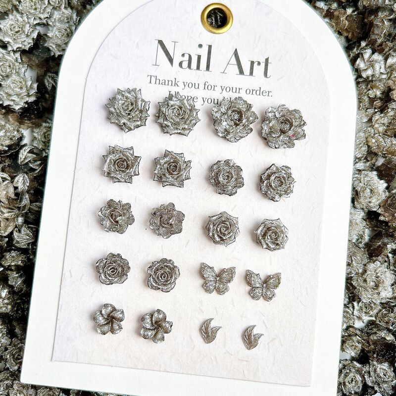 Old Money Style Luminous Black Silver Fine Glitter Rose Nail Art Jewelry Soft Glue Smudged Handmade Beaded Bracelet Accessories DIY Old Money Style Luminous Black Silver Fine Glitter Rose Nail Art Jewelry Soft Glue Smudged Handmade Beaded Bracelet Accessories DIY