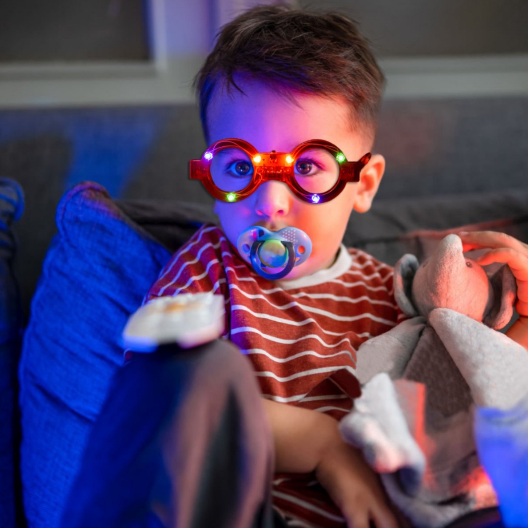 Nuevos productos transfronterizos de navidad LED gafas de luz circular en forma de corazón gafas de flash tiendas de juguetes de luz al por mayor