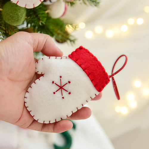 NUCHI Amazon Wool Felt Christmas Socks Christmas Tree DIY Decorative Small Hangings Fabric Gloves Christmas Decorations
