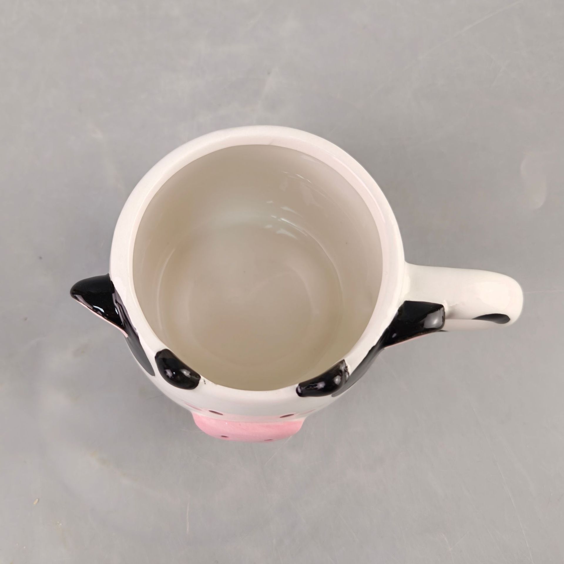 Exportación creativa de exportación de tazas de cerámica personalizadas vacas cuadrangulares con tazas de orejas lindas tazas de bebidas de regalo para niños