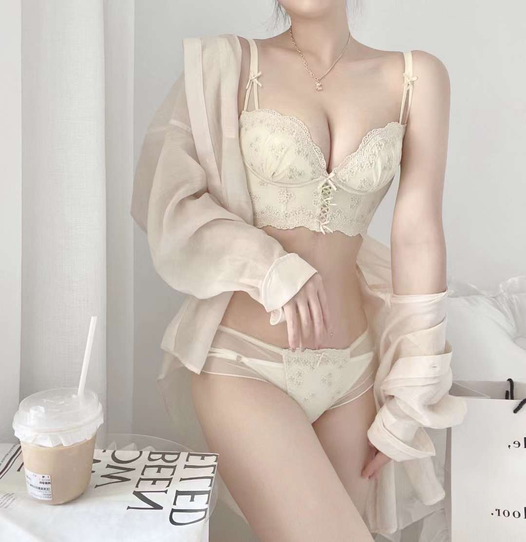 Fishbone Lace Bra - Pure Desire Black