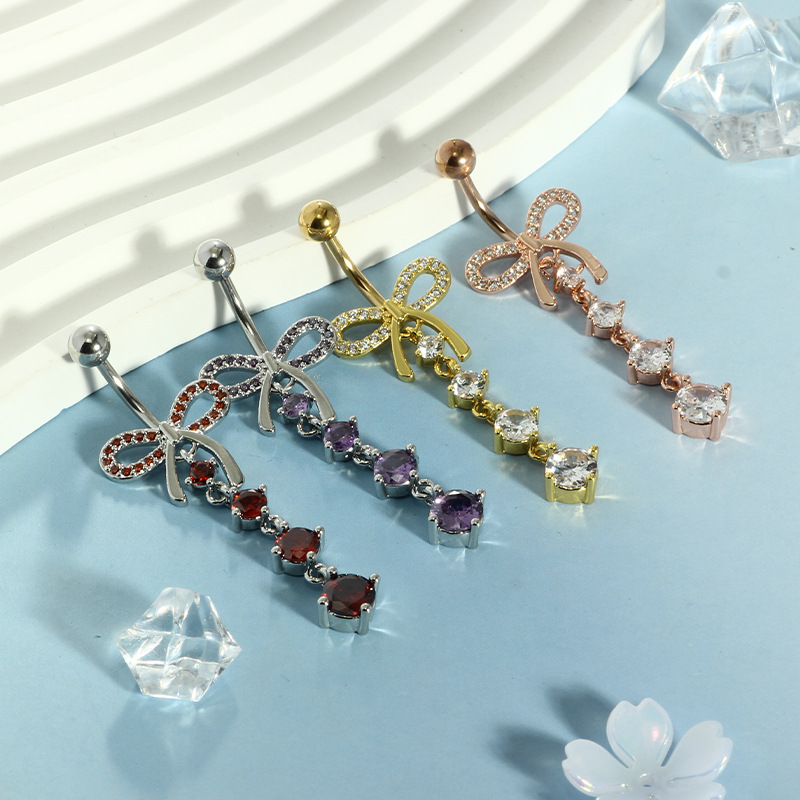 16G labret stud size and finish detail