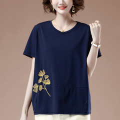 半袖tシャツの女性は夏に太って大きいサイズの女装がゆったりしています。中年のお母さんは純綿の丸首で肉を隠して痩せています。9836