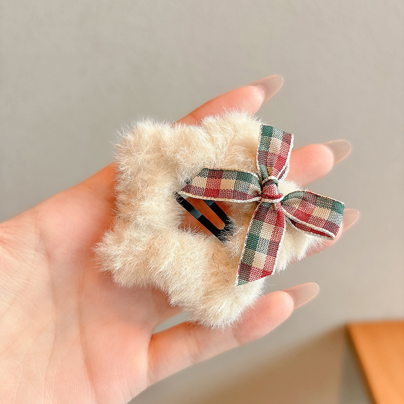 Horquilla de estrella de felpa de otoño e invierno, clip lateral dulce y lindo, clip lateral con flequillo, clip bb de sentido avanzado, horquilla de pelo, accesorios para el cabello