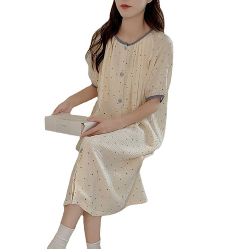 Summer postpartum sleepwear: Women's mid-length pajamas and nightgowns—thin, pure cotton gauze style perfect for nursing mothers, pregnant women, and comfortable at-home wear during pregnancy.