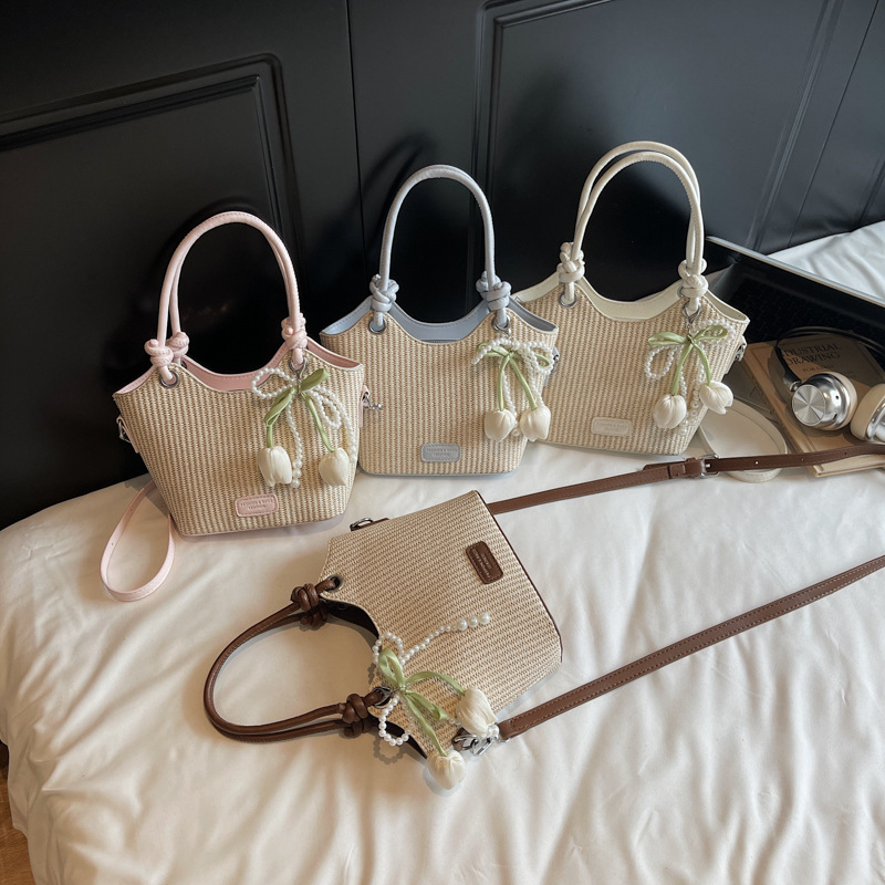 Wholesale Niche Textured Handbag Bucket Bag for Women 2025 Summer New Style Straw Woven Color-Blocking Shoulder Bag Commuter Crossbody Bag