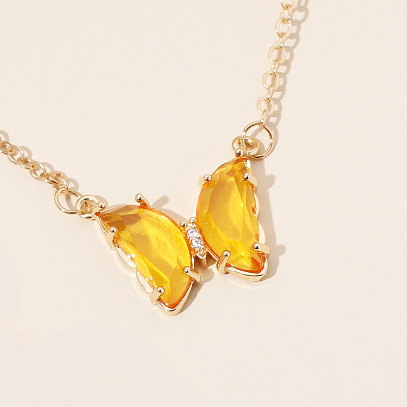 4g Weight Necklace Classification Wedding, Travel Occasion Alloy Material Animal Pattern Women'S Gender Simple Style Style Light Blue, Pink, Purple, Green, Transparent, Yellow Color Korea Resin Butterfly Alloy Necklace Wholesale 6