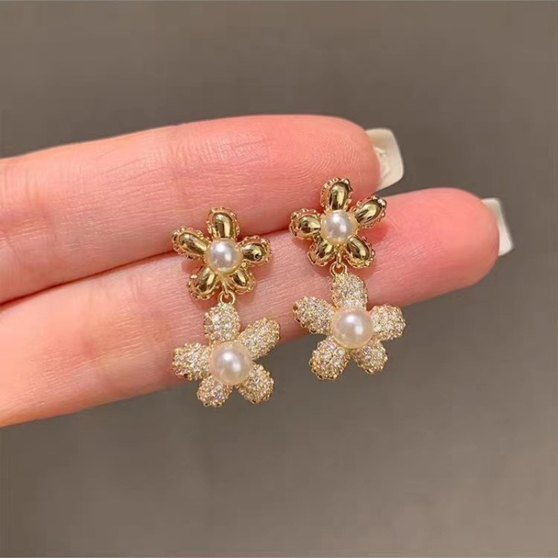 Bijoux En Gros Style Ig Sucré Fleur Alliage Perles Artificielles Placage Incruster Boucles D'oreilles display picture 1