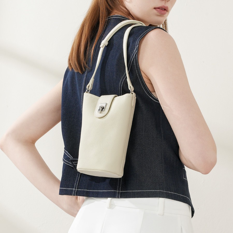 Kleine Umhängetasche aus Rindsleder für Damen, passend für Handys_voghion.com