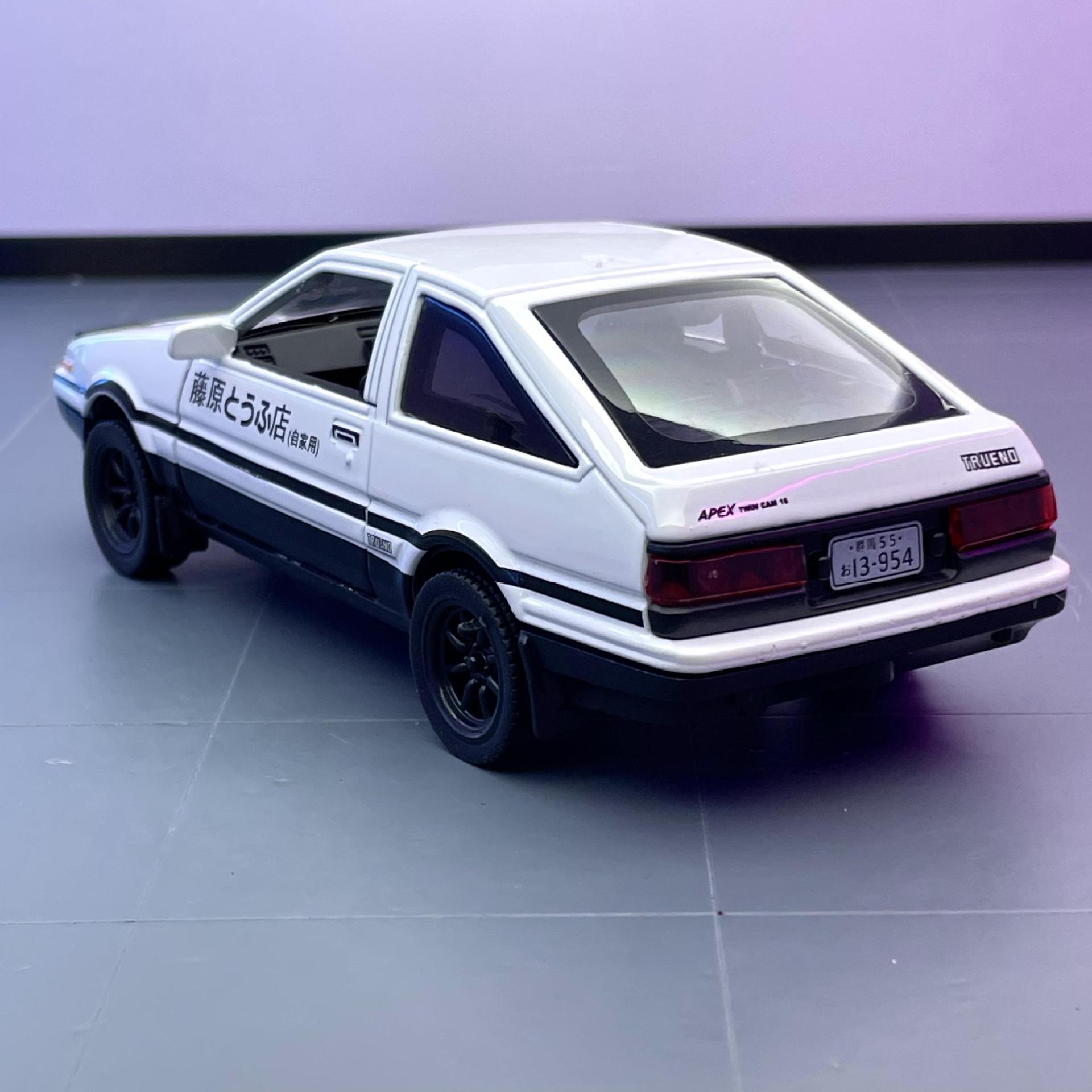 Tianying Alloy Car Model 1:32 Fujiwara Tofu AE86 Back Force con sonido y luz Boy Toy Car Music Model Adornos