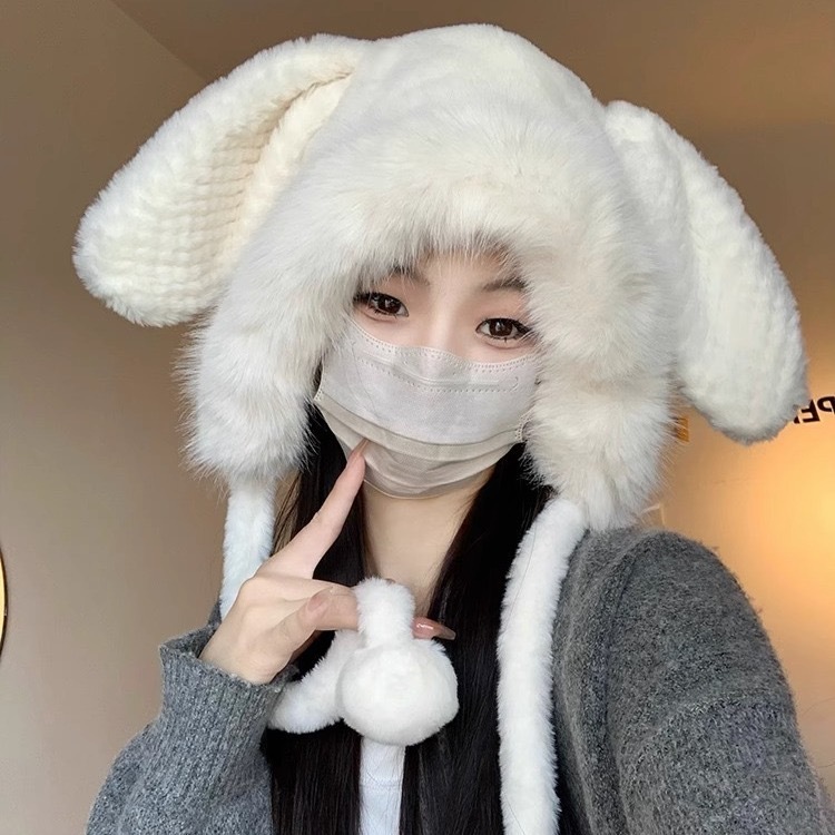 毛のふわふわした帽子の女性の冬のかわいいぬいぐるみのウサギの耳の大きい頭の周りの厚い保温のニットの毛糸の雷の前線の帽子|undefined