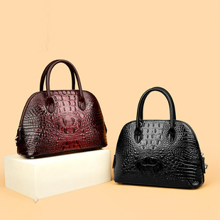 �߼��|�Іμ���{�~�yŮ��б�������r�Іμ��Ůʿ���ṫ�İ�