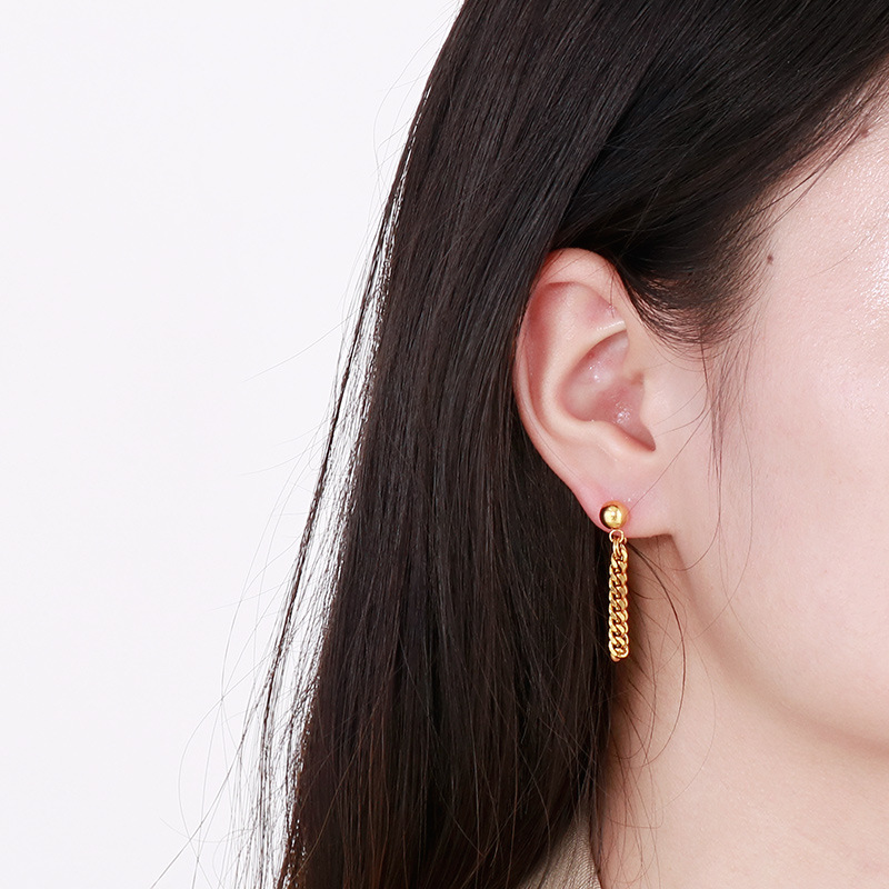 Dame Mode Einfacher Stil Geometrisch Rostfreier Stahl Keine Intarsien 18 Karat Vergoldet Ohrringe display picture 3