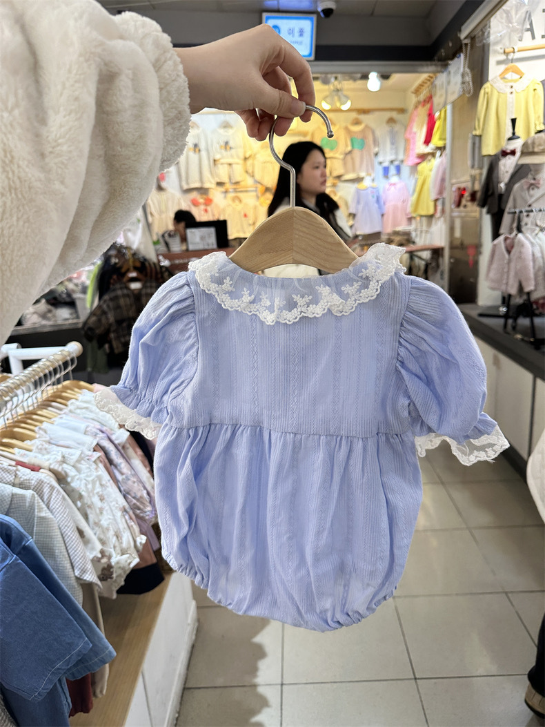 Niñas de encaje collar chaqueta de verano delgada camiseta de manga corta ropa infantil coreana ropa de verano ropa de bebé 20245 verano