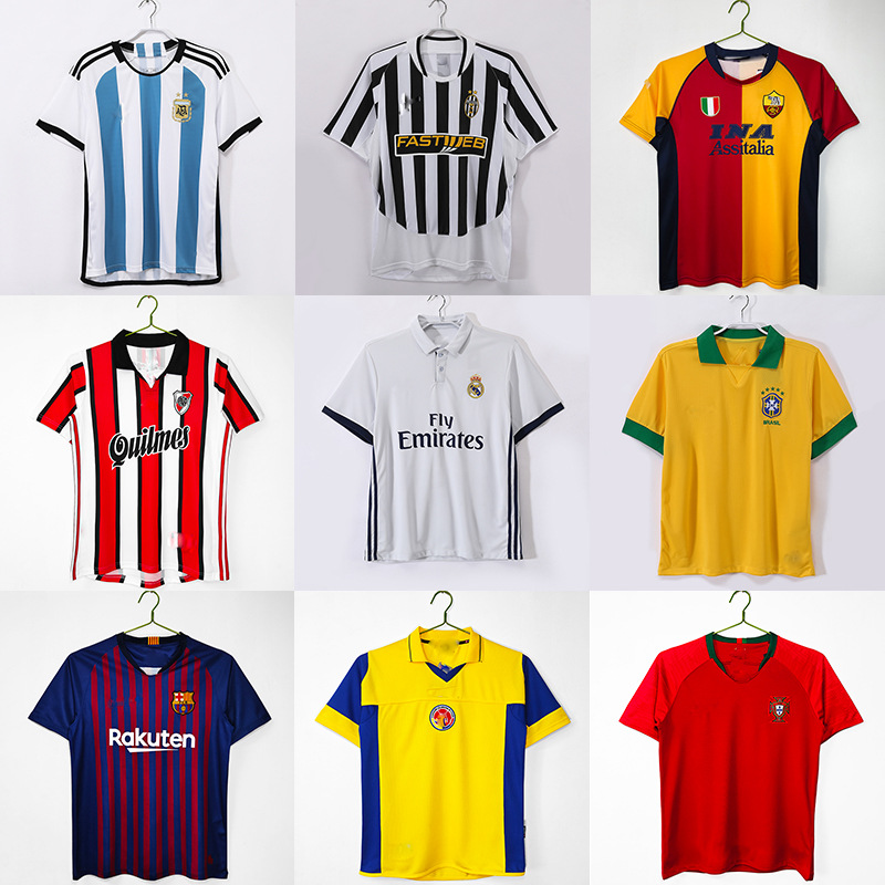 "Latsio", Fransiya, "Arsenal", "Inter", "Barselona", "Real Madrid", "Betis" va Braziliya uchun klassik retro futbol formalari.