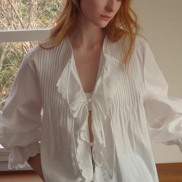 2026Ss French-Style Lace Shoulder Tuck Relaxed Fit Lace-Up Shirt