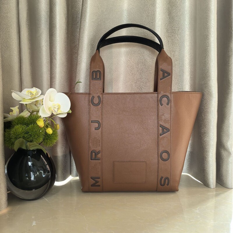 MJ new genuine leather women's bag, exquisite cowhide large and small tote bags, shoulder bags, laptop bags, briefcases, shopping bags MJ new genuine leather women's bag, exquisite cowhide large and small tote bags, shoulder bags, laptop bags, briefcases, shopping bags