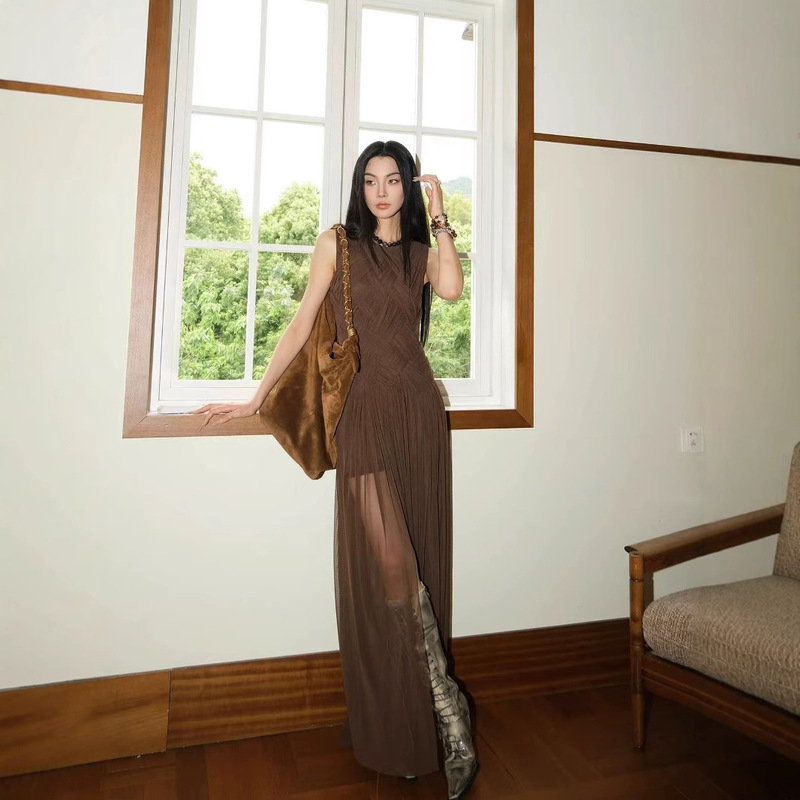 Spot Zhao Sanguan/2025 French Chocolate Woven Dress Women's Design and Elegant Long Skirt