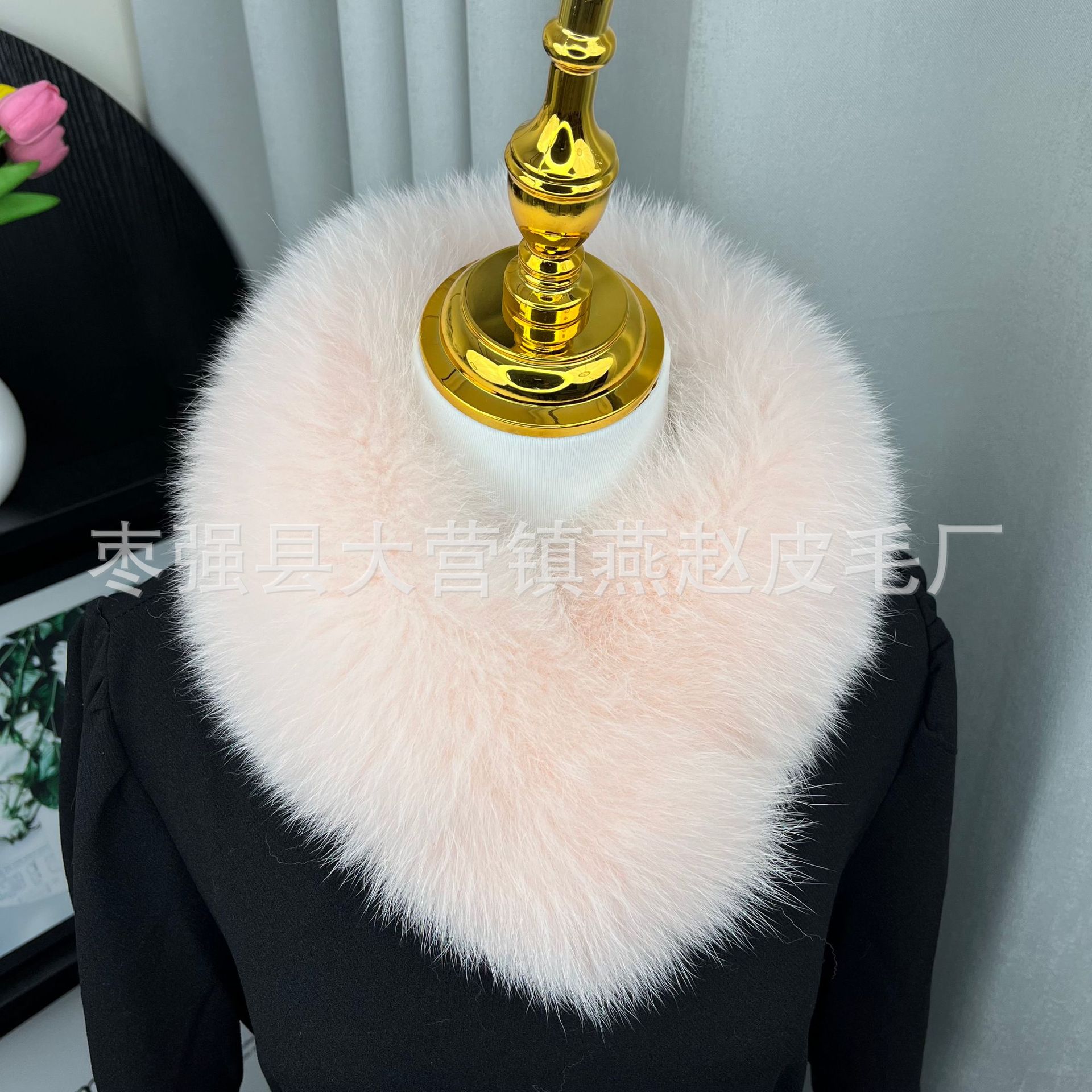 源工場ネットの赤い狐の毛のマフラーの韓国版の女性の本物の毛のマフラーの毛の襟の卸売りの新型のかわいいです。