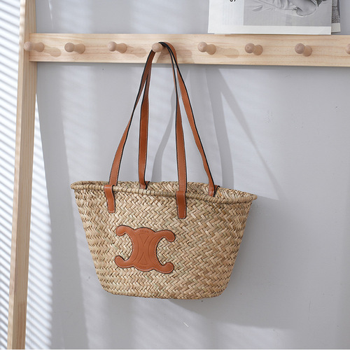 Women's straw single-shoulder handbag, large-capacity summer travel beach bag, handmade woven basket-style underarm tote
