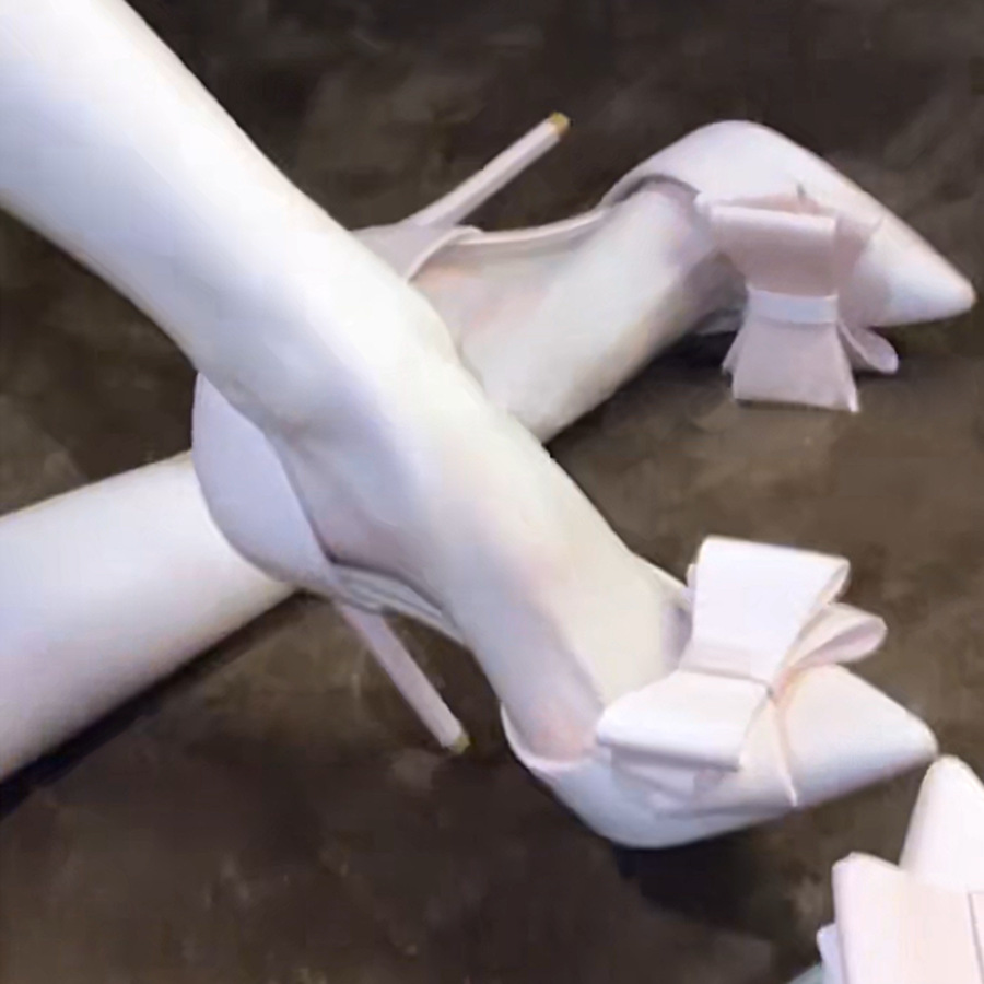 Décolleté stiletto donna a punta con fiocco elegante_voghion.com