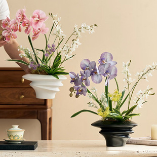 �羳���⮐�ΰ�ɫ�մɻ����ڏ�ƴ�����y�p�ݺ����m����С����