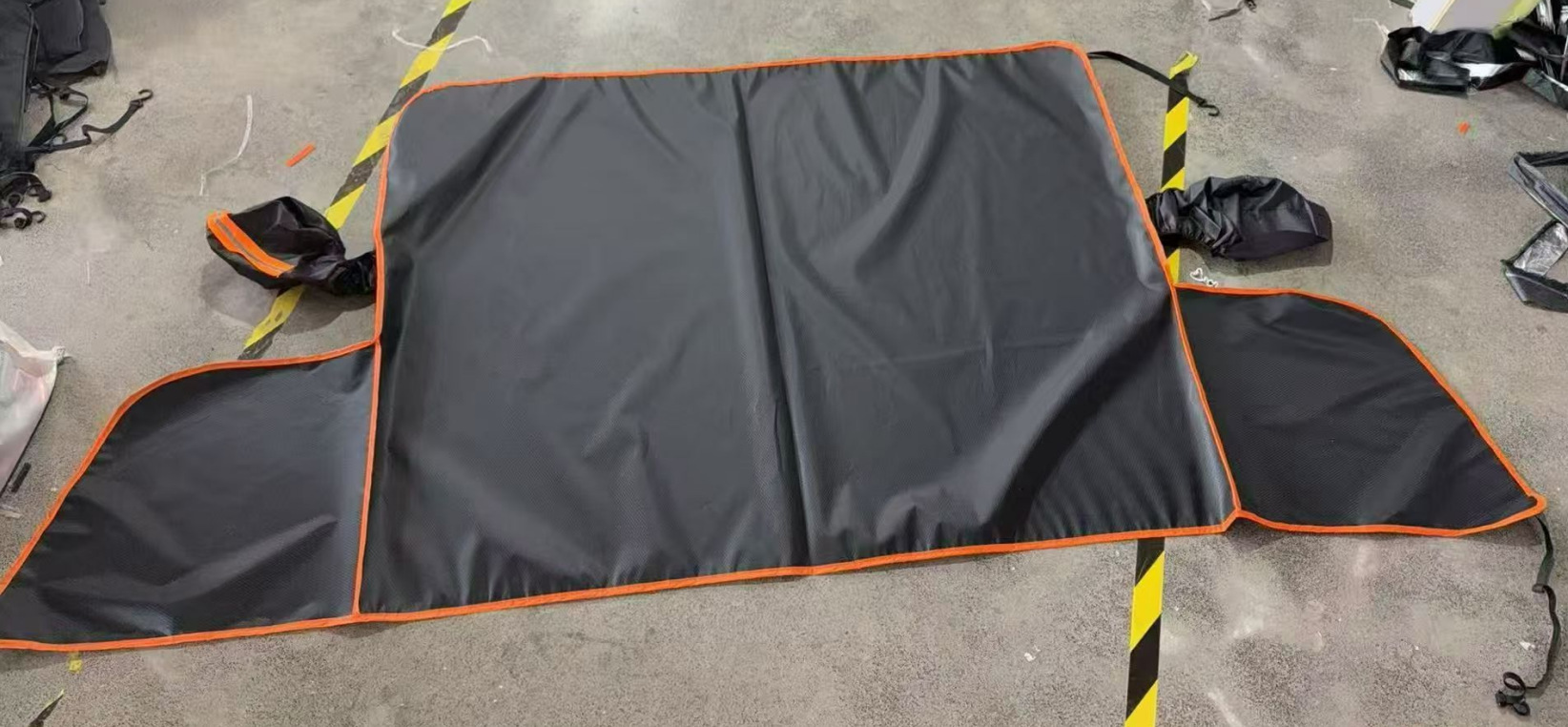 Directly from the manufacturer: Magnetic snow and frost protection cover for car front windshield in winter