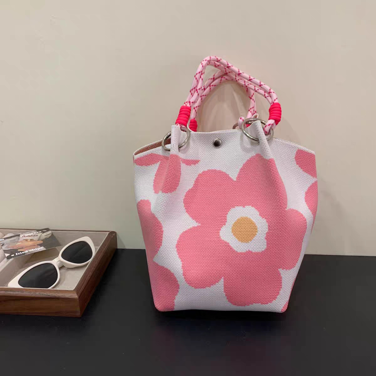 Bolsa de punto bolsas de dibujos animados para mujeres lindas bolsas de regalo de mano bolsas de bocadillos prácticas versátiles bolsas de cubo baratas gran capacidad