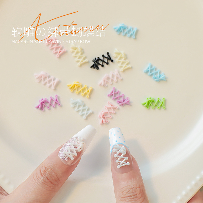 Accesorios de uñas de talla suave, lazo de cinta, rojo rosa, correa cruzada tridimensional, estilo de ballet, mezcla de color blanco y negro