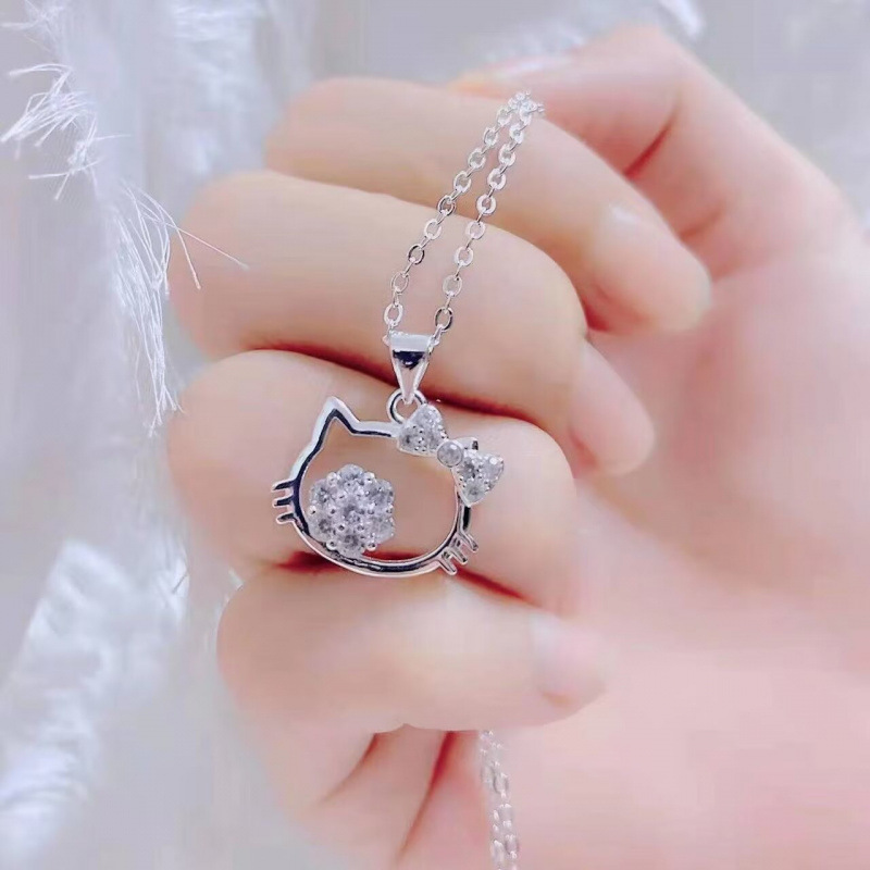 Hello Kitty pendant necklace, cute and girly, Hello Kitty diamond-encrusted pendant jewelry, a great gift for your girlfriend or best friend.