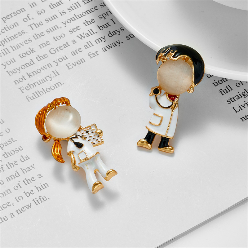 19g Weight Brooches Classification Casual Occasion Acrylic Material Human, Cartoon Character Pattern All Seasons Season Women's Gender Retro, Classic Style Style Retro Classic Style Pin Human Cartoon Character Acrylic Women's Brooches 1