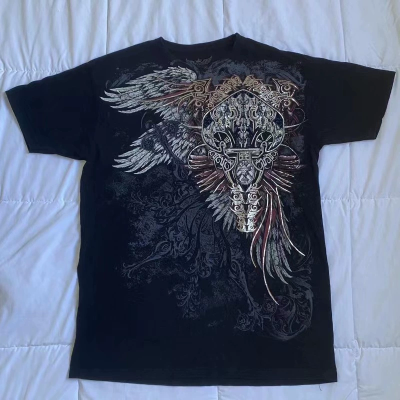 Европейский и американский стиль 2025 Летний AliExpress Amazon персонализированный уличный тренд темный принт футболки с короткими рукавами на месте